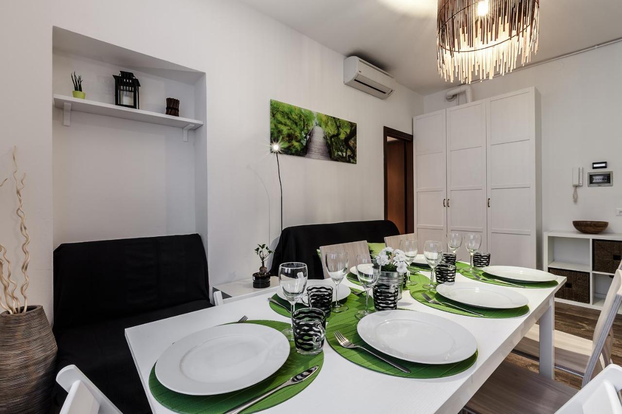 Stayeasy Fara12 - Central Station & Downtown Walking Distance Milan Exterior photo