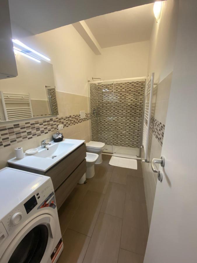 Stayeasy Fara12 - Central Station & Downtown Walking Distance Milan Exterior photo